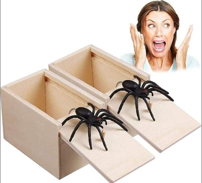 Spider Prank Big Box，Wooden Surprise Box，Spider Money Surprise in a Box,Handmade Fun Practical Surprise Joke Boxes,Prank Stuff