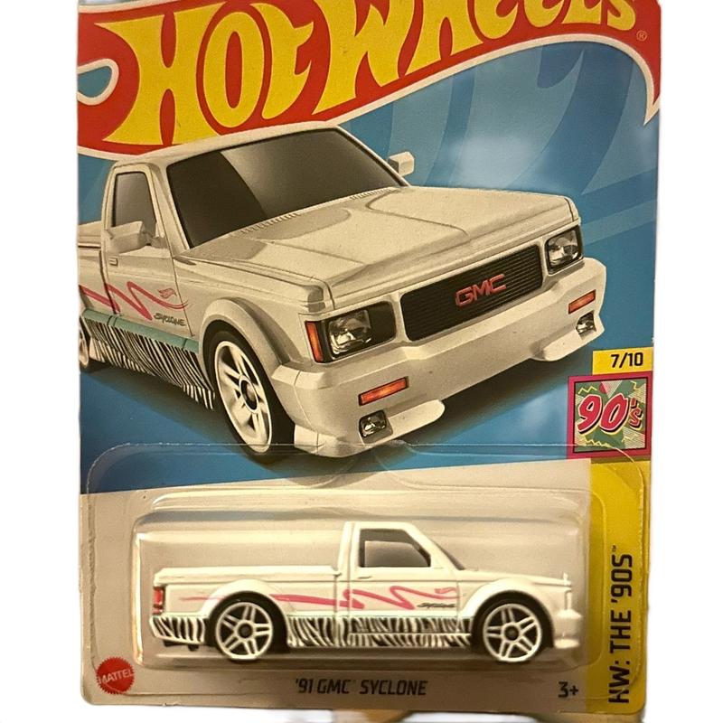 Hot Wheels Diecast Trucks - Classic & Novelty Toy Vehicles scale