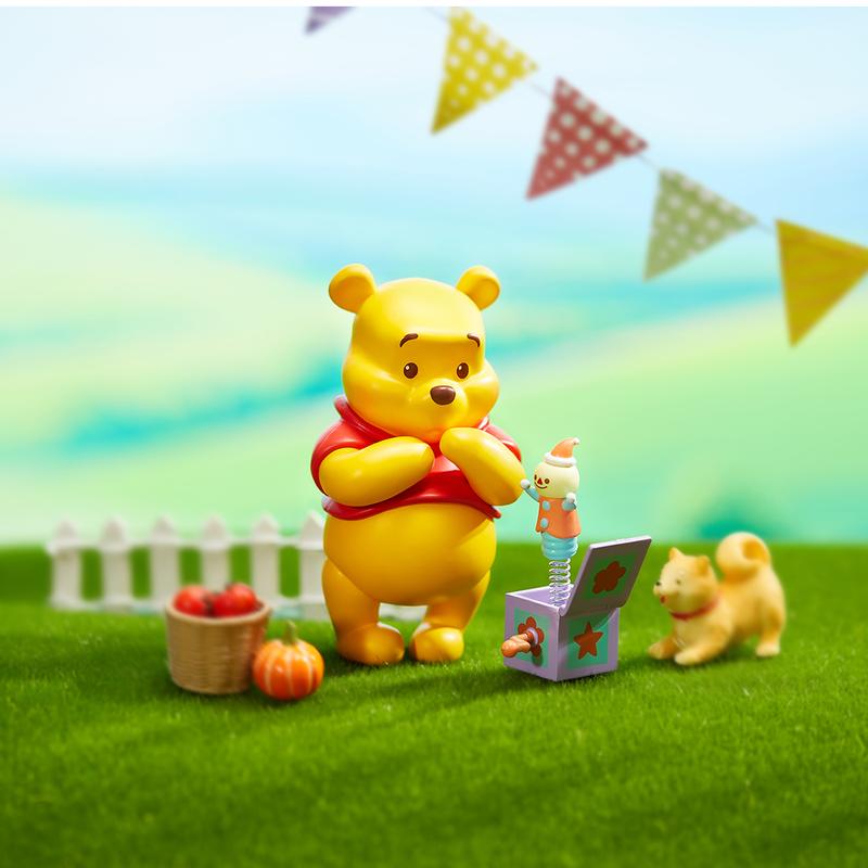 Disney Winnie the Pooh Old Friends Party Series, Blind Box, Mystery Box