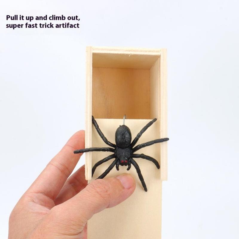 Spider Box Party Game Prop, 1 Count Festival Spider Box, Funny Prank Box for Party Decorations, Party Gift Prop for Birthday Party