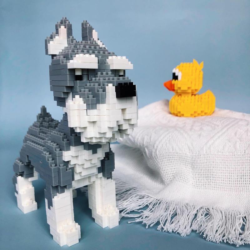 900pcs Cartoon Schnauzer Dog Design Building Block Kit, Creative Micro-particle Assembled Model Toy For Kids