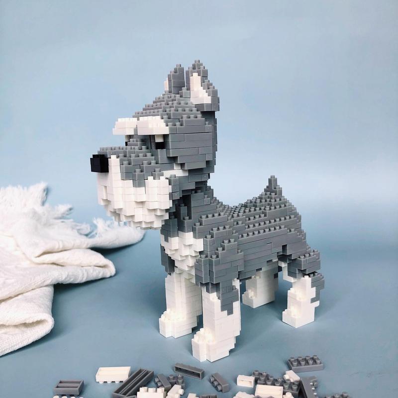 900pcs Cartoon Schnauzer Dog Design Building Block Kit, Creative Micro-particle Assembled Model Toy For Kids