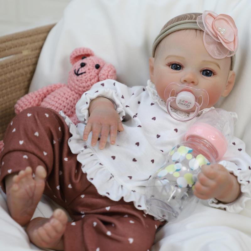 Wooroy Lifelike Reborn Baby Dolls - Birthday Gift, Girl Gift, Kids Gift, Christmas Gift, Big Sister Gift, 18 Inch Realistic Newborn Baby Dolls Girl, Real Life Baby Dolls with Soft Weighted Body, Real Baby Reborn Gift Set for Kids Age 3+