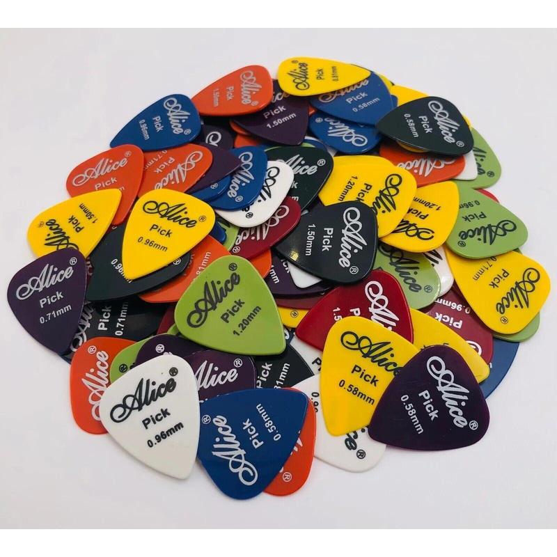 Beginner 6 Piece Guitar Pick Set, Assorted Thin 0.46-1.50mm