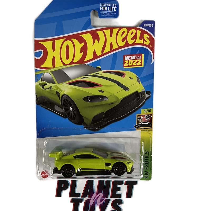 Hot wheels aston martin vantage gte diecast car - scale 1:64