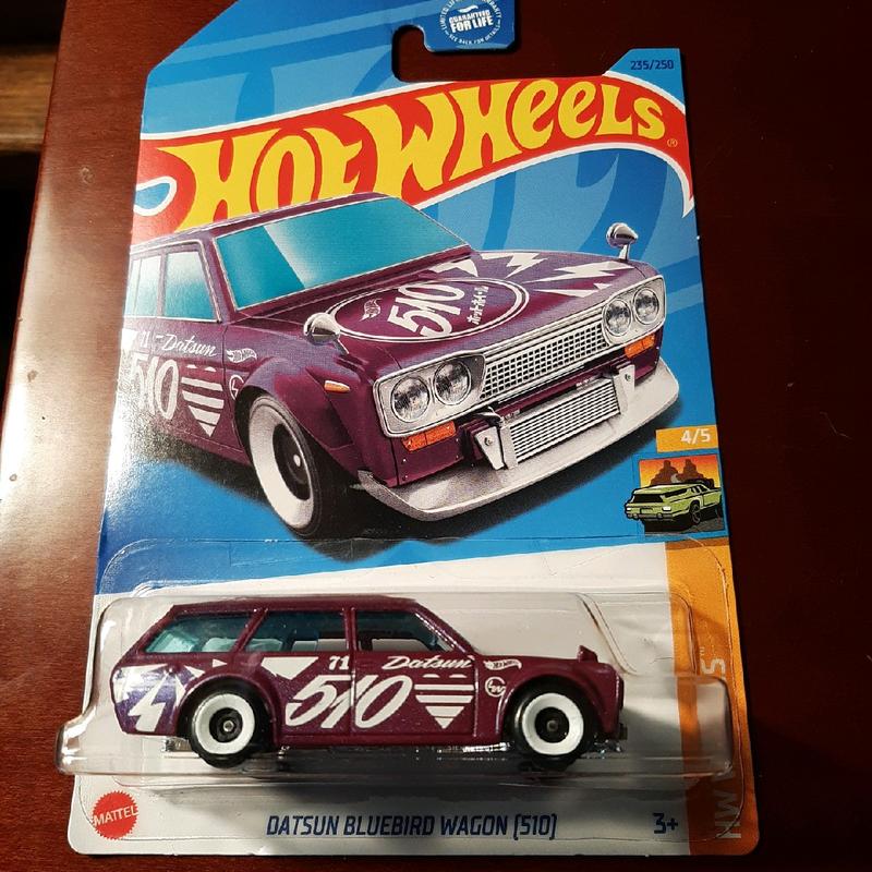 Hot Wheels Datsun Bluebird 510 Wagon Diecast