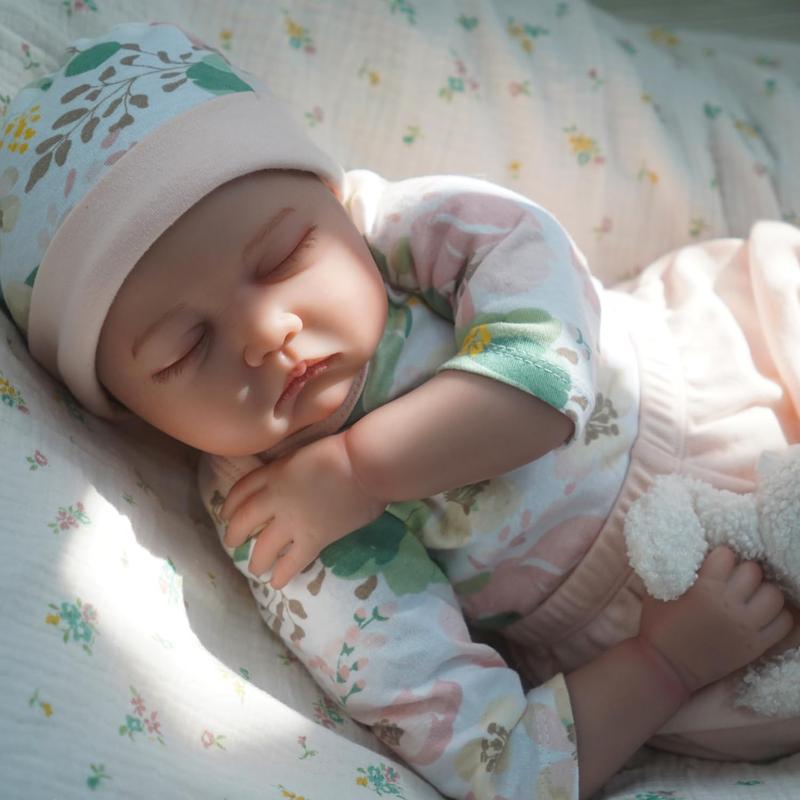 Wooroy Sleeping Reborn Baby Dolls, Birthday Gift, Girl Gift, Kids Gift, Christmas Gift, Big Sister Gift, 22 Inch Lifelike Newborn Baby Girl Doll, Realistic Baby Reborn Toddler, Weighted Soft Body Reborn Dolls That Look Real, Amazing Gift Set for Kids 3+