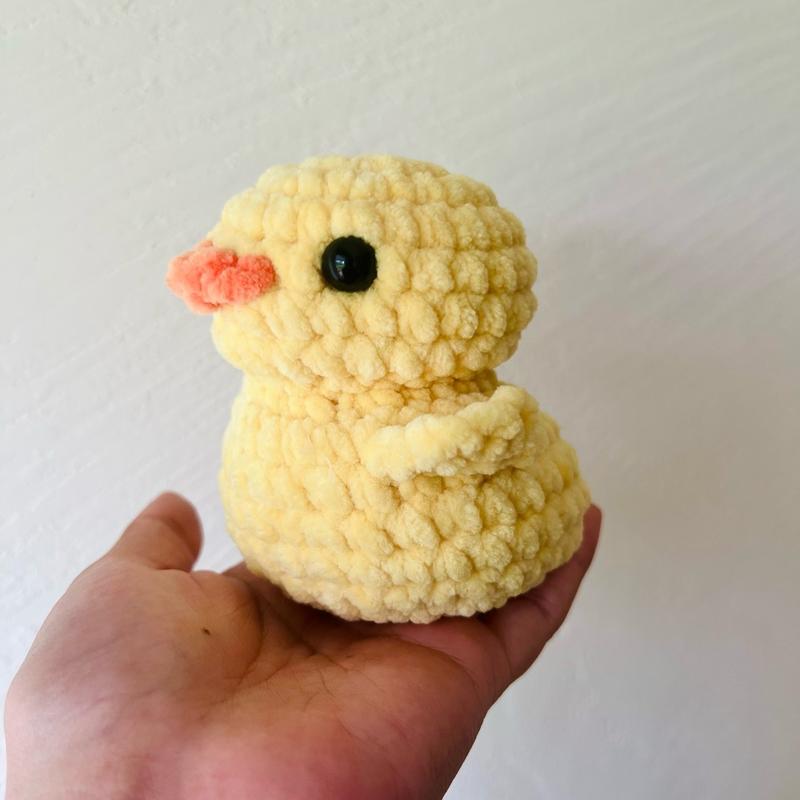 Adorable Crochet Yellow Duckling - Perfect for Room Decor