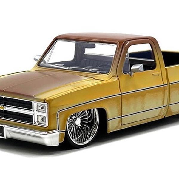 Jada 1:24 1985 Chevrolet C10 Pickup with Daytona Wire Wheels – Patina Rust – Just Trucks –  Limited Edition 2,400 Pieces