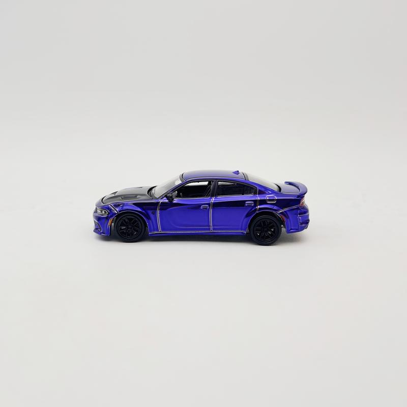 Auto Workd x Super Mini Wheel 1:64 2021 Dodge Charger SRT Hellcat Redeye Chrome Purple - Super Mini Wheels Exclusives !