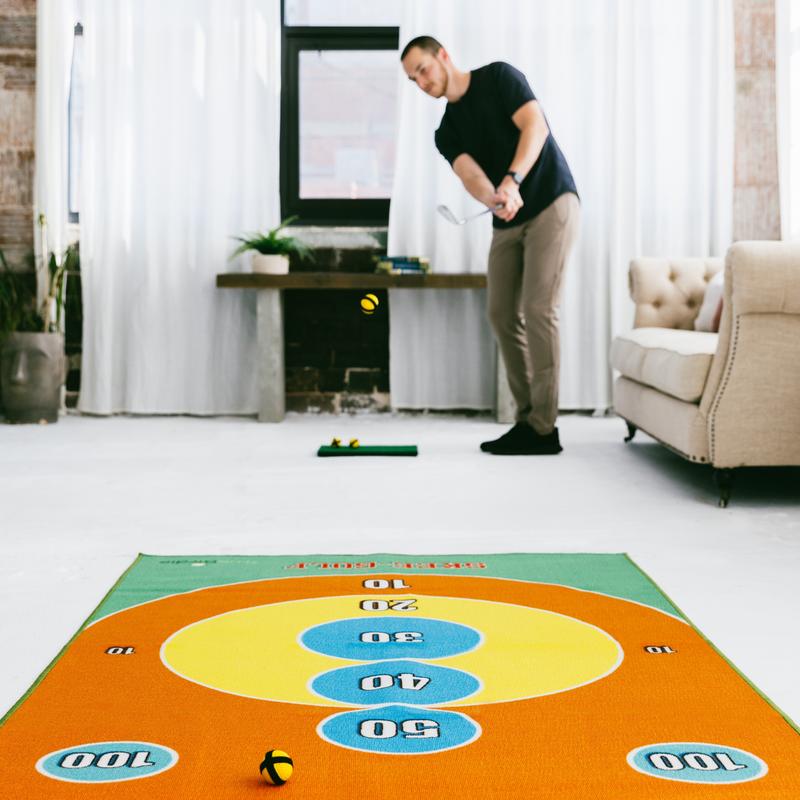 TrueBirdie Skee Golf - Golf Chipping Game with Velcro Balls, Chipping Mat and Scoreboard