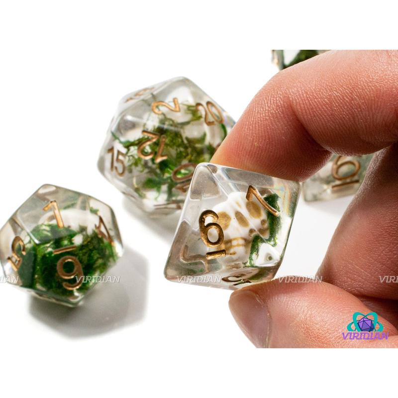 Cursed Crew | Skulls, Bones, Green-Black Moss, Clear-Transparent | Resin Dice Set (7)